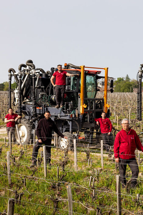 Giscours vineyard workers